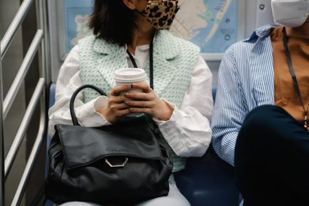 挑選女裝袋：一個關於風格與品質的故事